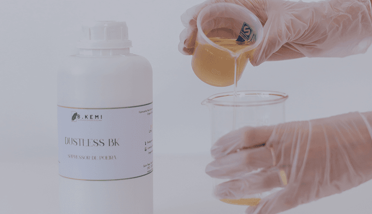 Máquina industrial suprimindo poeira com Dustless BK